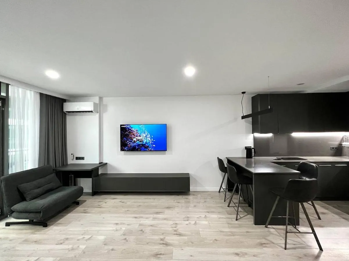 Studio De-Luxe By The Sea, Batumi View Apartment